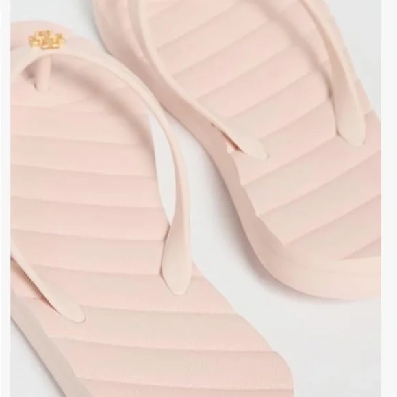 Tory Burch woman’s Kira flip flops - Picture 2 of 8